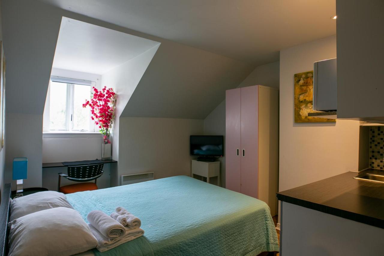 Auberge & Hotel Montreal Espace Confort Екстериор снимка