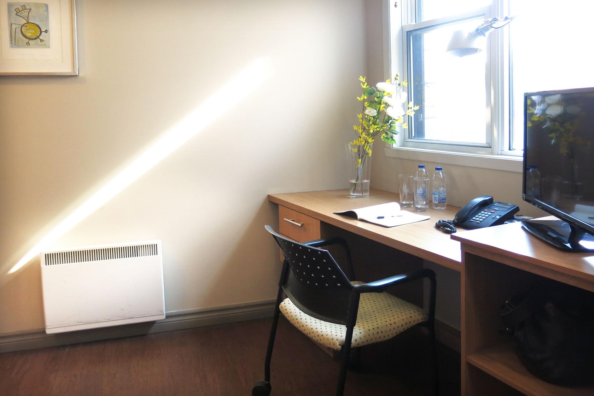 Auberge & Hotel Montreal Espace Confort Екстериор снимка