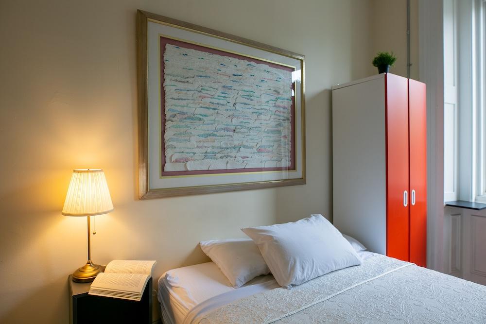 Auberge & Hotel Montreal Espace Confort Екстериор снимка