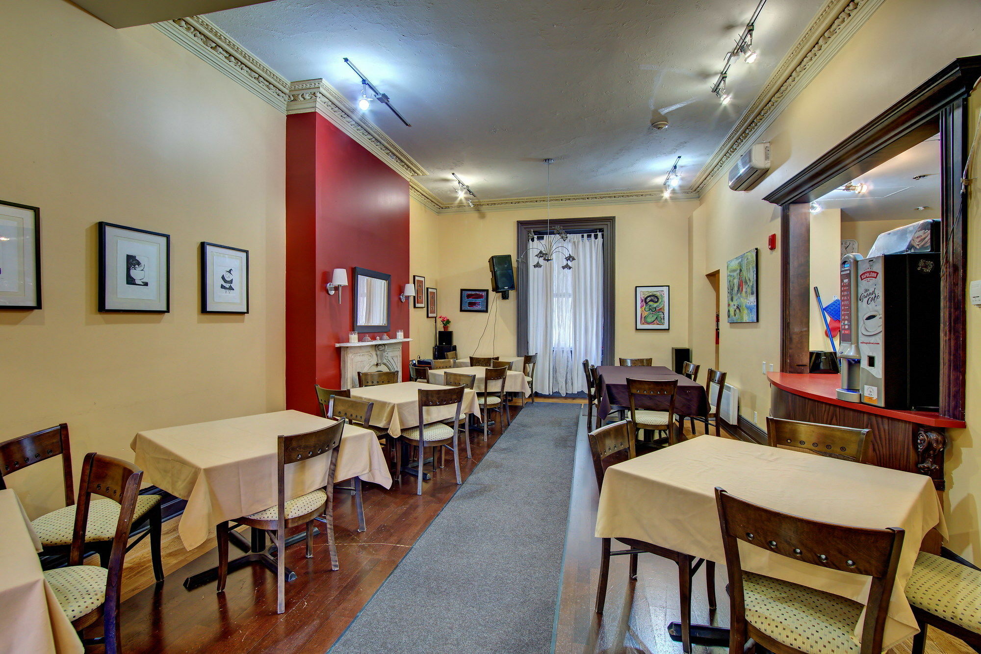 Auberge & Hotel Montreal Espace Confort Екстериор снимка